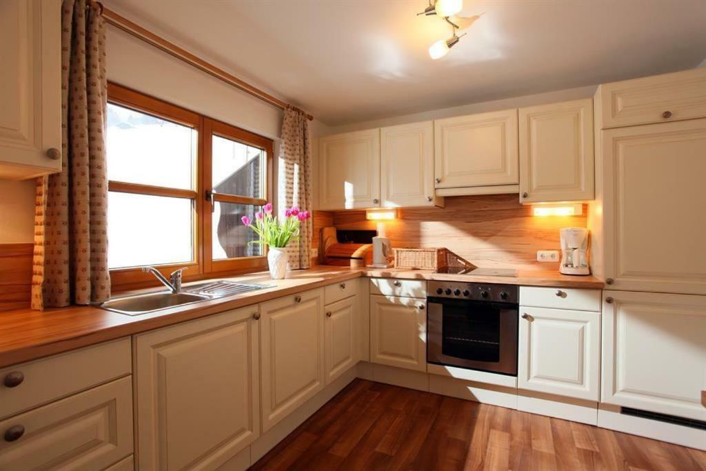 Apartament Haus Waldhof Brixen im Thale Zewnętrze zdjęcie